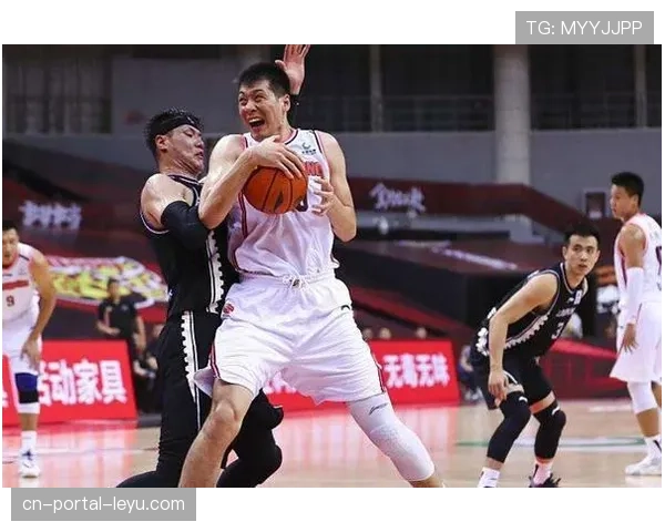 通讯：抢五大战前夕，辽粤两队训练馆内外的紧张与专注